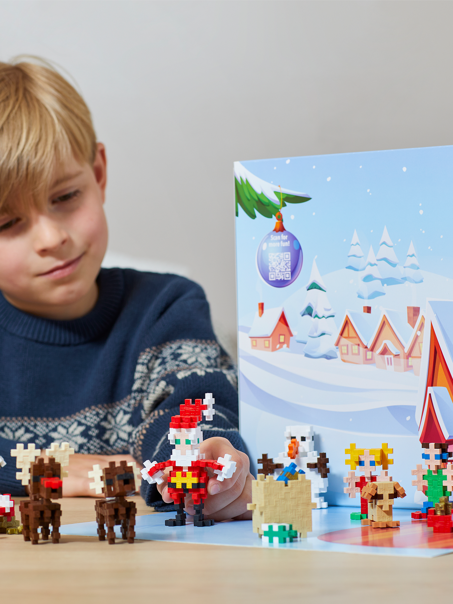 Advent Calendar - Santa And The Joyful family